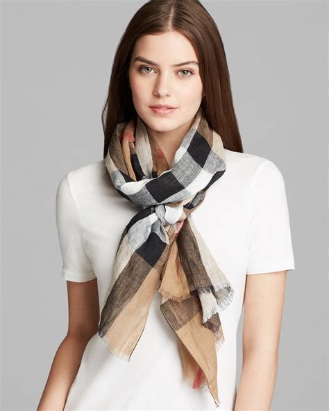 Burberry Giant Exploded Check Linen Scarf Jewelry